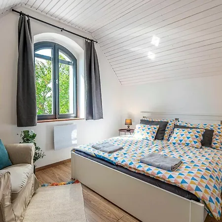 别墅 Uno Balaton 巴拉顿阿卡拉提亚