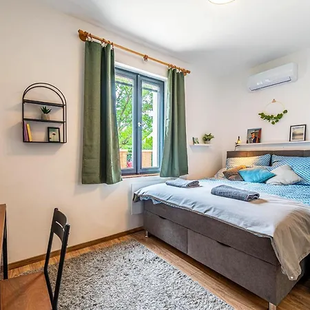 Uno Balaton 巴拉顿阿卡拉提亚