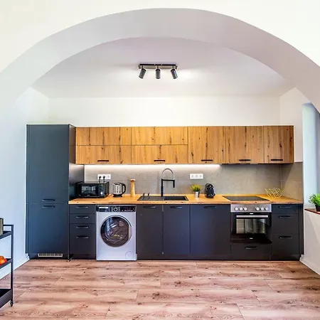 别墅 Uno Balaton 巴拉顿阿卡拉提亚